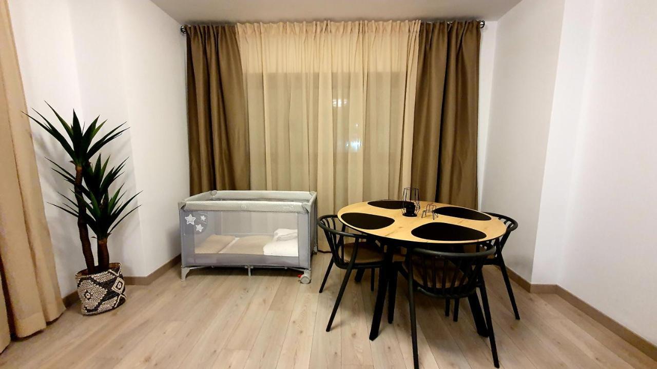 Apartment Blueskyesteponagardens Estepona
